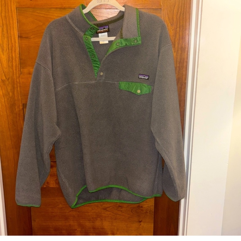 Patagonia Gray Pullover with Green Trim